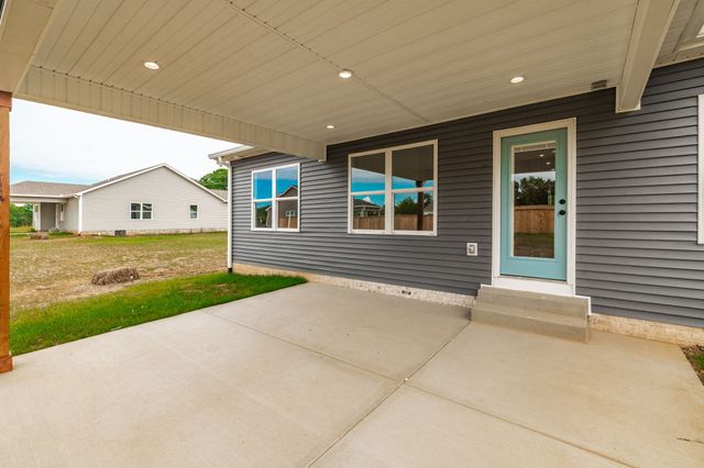 4180 Hereford Dr, Greenbrier, TN 37073