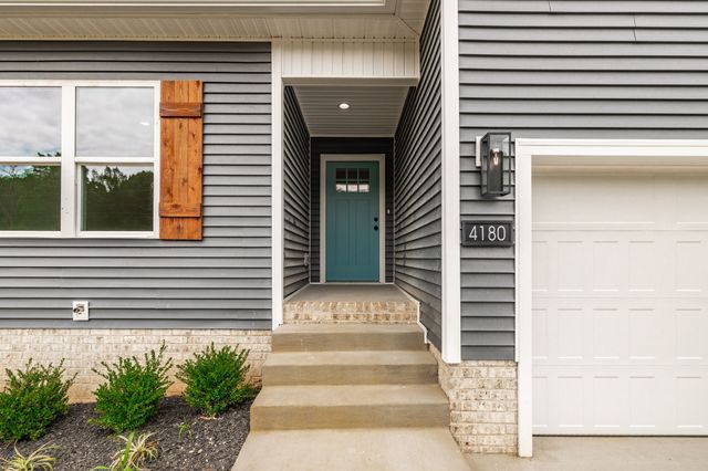 4180 Hereford Dr, Greenbrier, TN 37073