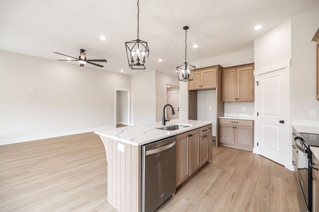 4180 Hereford Dr, Greenbrier, TN 37073