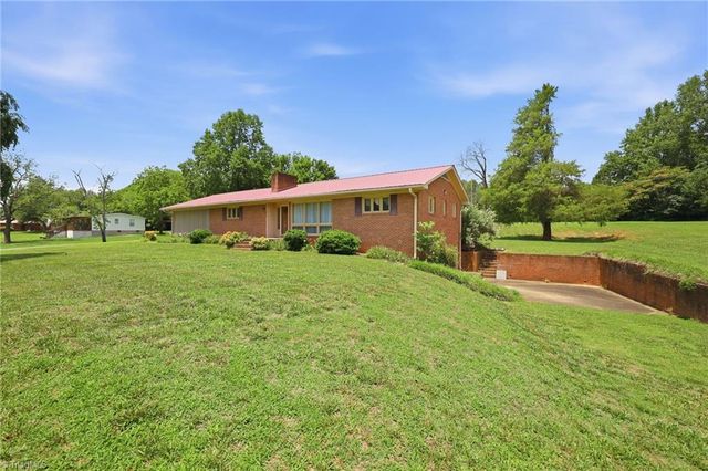 1456 Shady Grove Church Road, Winston-salem, NC 27107