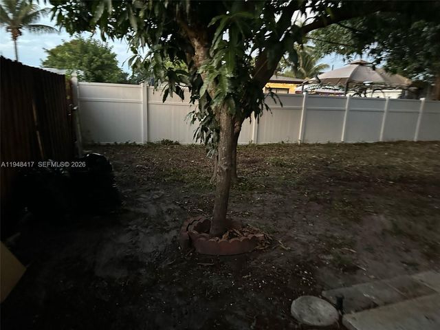 3431 NW 172nd Ter, Miami Gardens, FL 33056