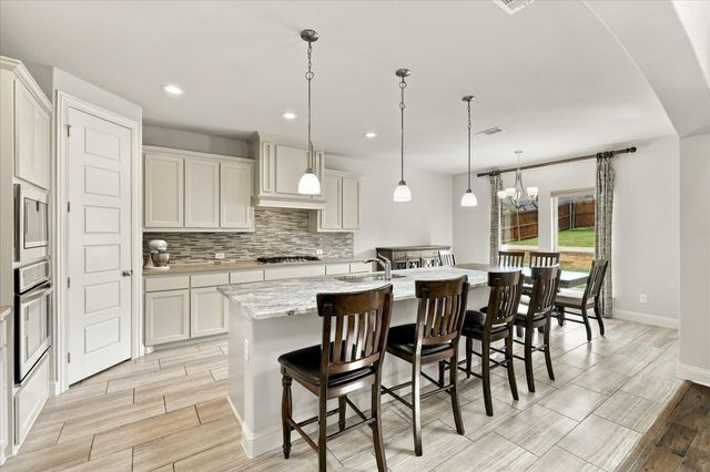 113 St Elias Drive, Burleson, TX 76028