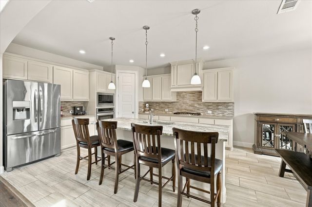 113 St Elias Drive, Burleson, TX 76028