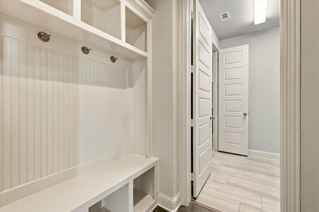 113 St Elias Drive, Burleson, TX 76028