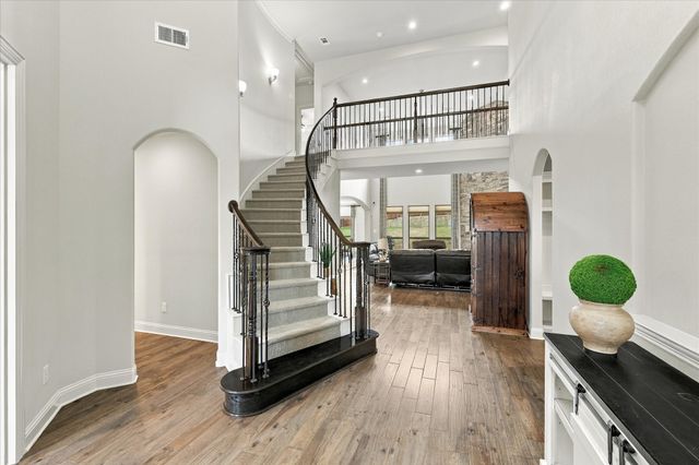 113 St Elias Drive, Burleson, TX 76028
