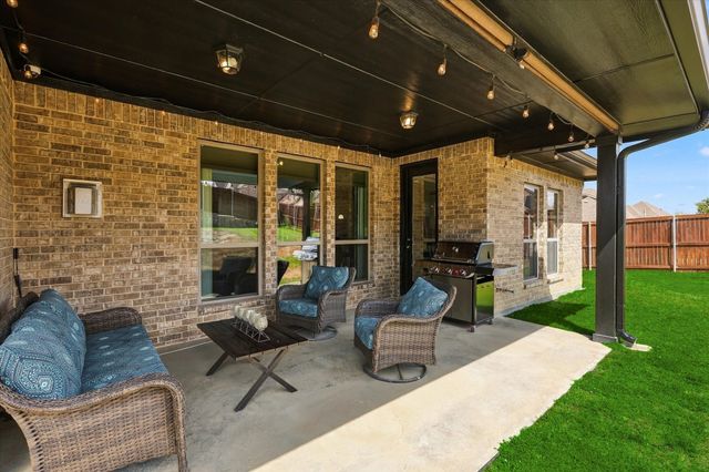 113 St Elias Drive, Burleson, TX 76028