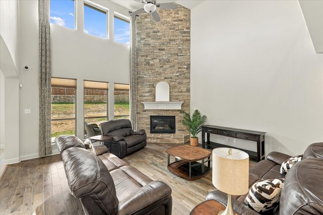 113 St Elias Drive, Burleson, TX 76028