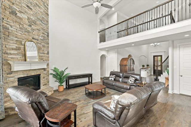 113 St Elias Drive, Burleson, TX 76028