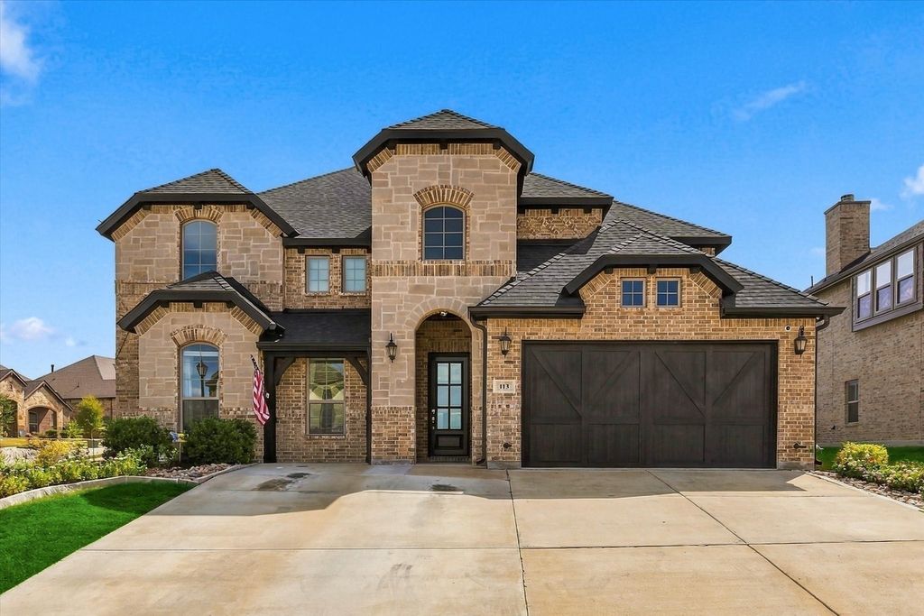 113 St Elias Drive, Burleson, TX 76028