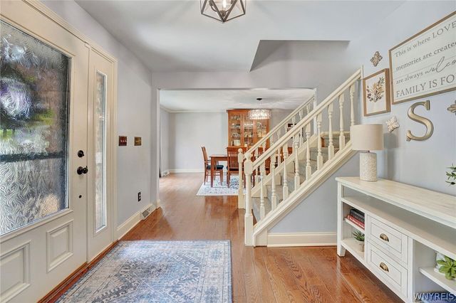 12 Fox Chapel Drive, Orchard Park, NY 14127