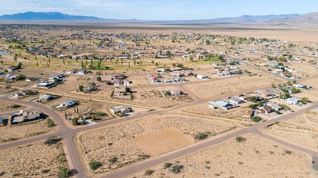 7370 E Blazed Ridge Drive, Kingman, AZ 86401