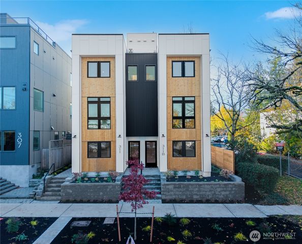 311 17th Avenue E, Seattle, WA 98112