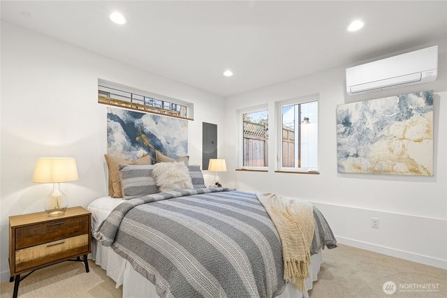 311 17th Avenue E, Seattle, WA 98112