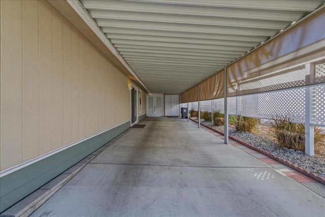 32 Coble Drive, Cathedral City, CA 92234