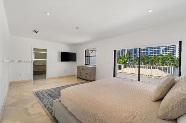 19140 N Bay Rd, Sunny Isles Beach, FL 33160