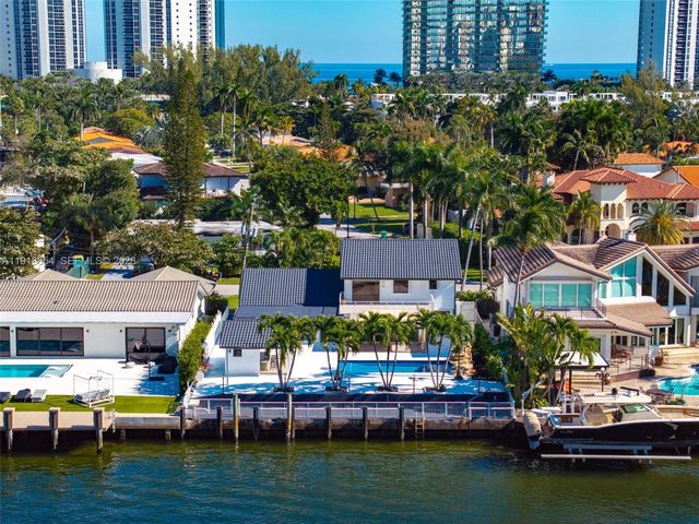 19140 N Bay Rd, Sunny Isles Beach, FL 33160