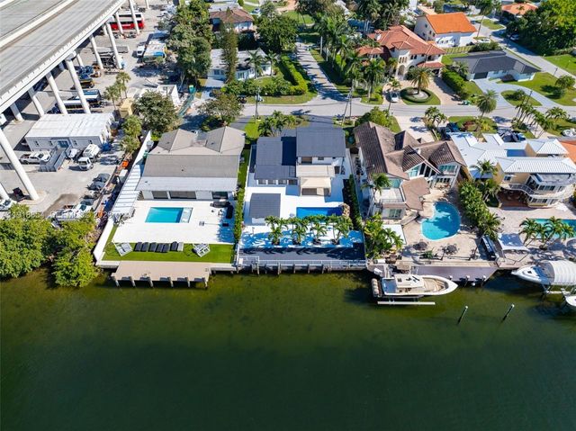 19140 N Bay Rd, Sunny Isles Beach, FL 33160