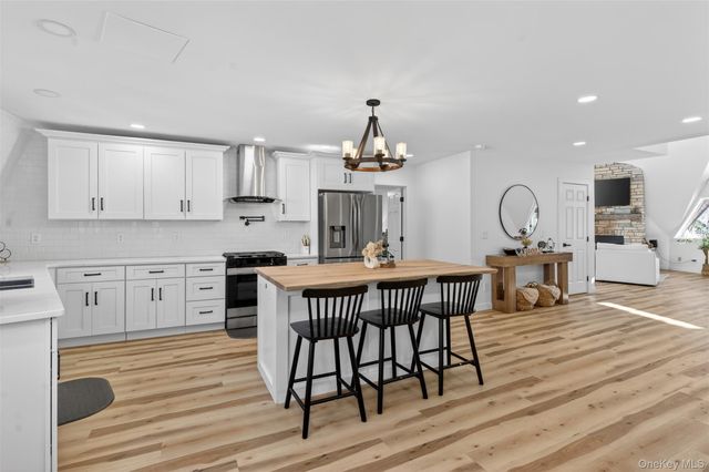 106 Post Road, Slate Hill, NY 10973