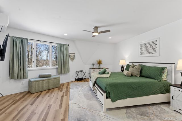 106 Post Road, Slate Hill, NY 10973