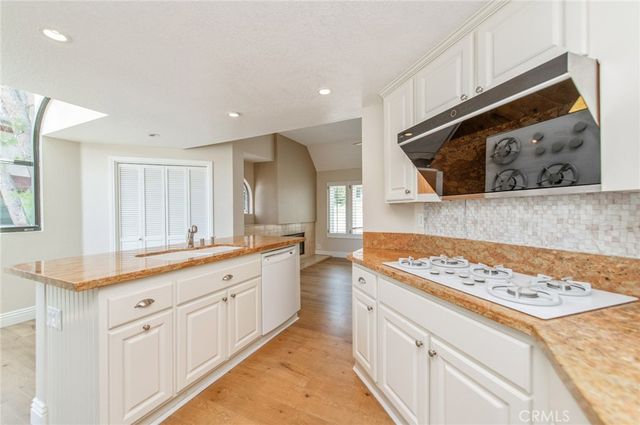 23381 Saint Andrews, Mission Viejo, CA 92692