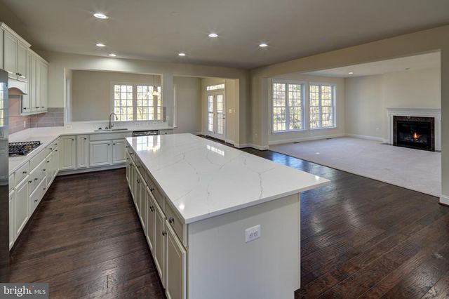 3494 AUDUBON CV, Oak Hill, VA 20171