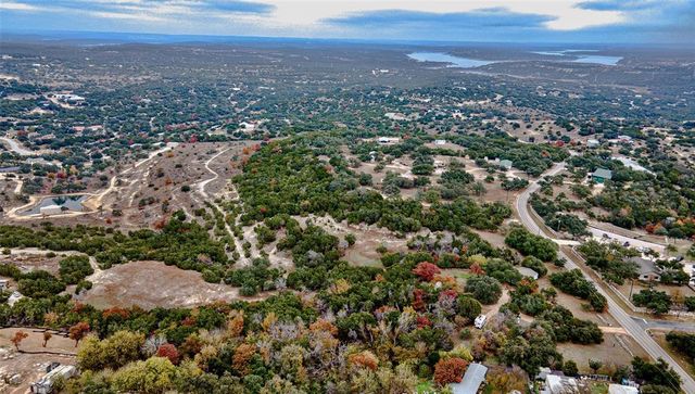 5016 BOB WIRE RD, Spicewood, TX 78669