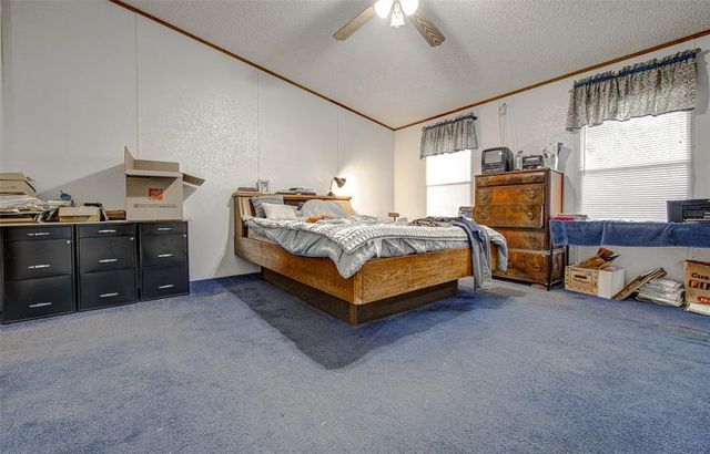 5016 BOB WIRE RD, Spicewood, TX 78669