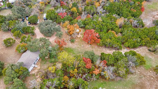 5016 BOB WIRE RD, Spicewood, TX 78669