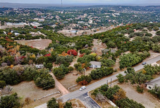 5016 BOB WIRE RD, Spicewood, TX 78669