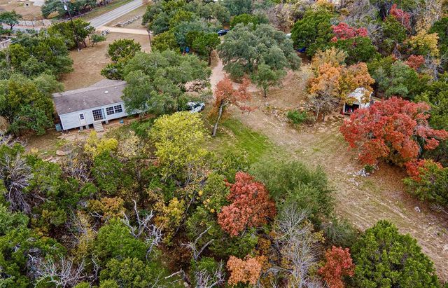 5016 BOB WIRE RD, Spicewood, TX 78669