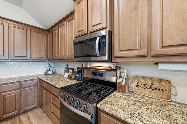 7737 Oakmeade Street, Joshua, TX 76058