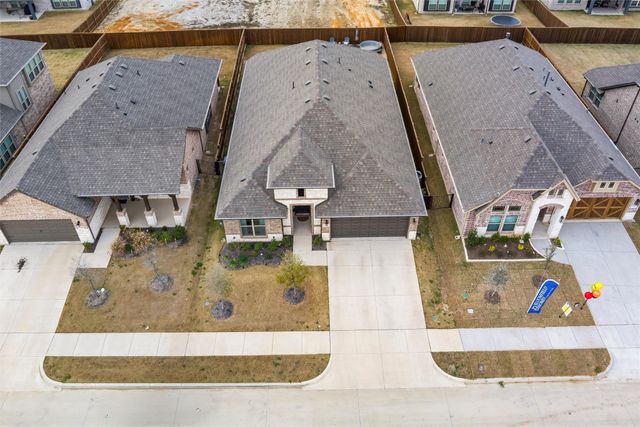 7737 Oakmeade Street, Joshua, TX 76058