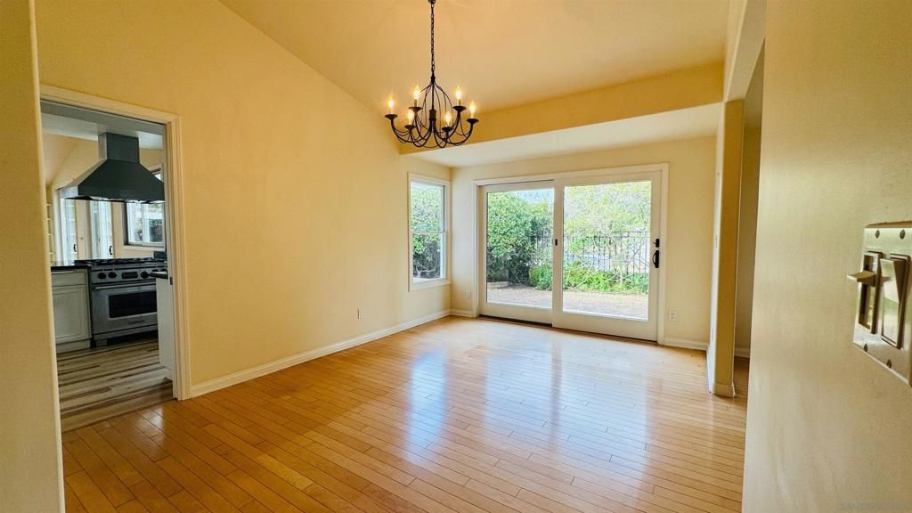 Image 6 of property listing at 8223 Caminito Locayo, La Jolla, CA 92037