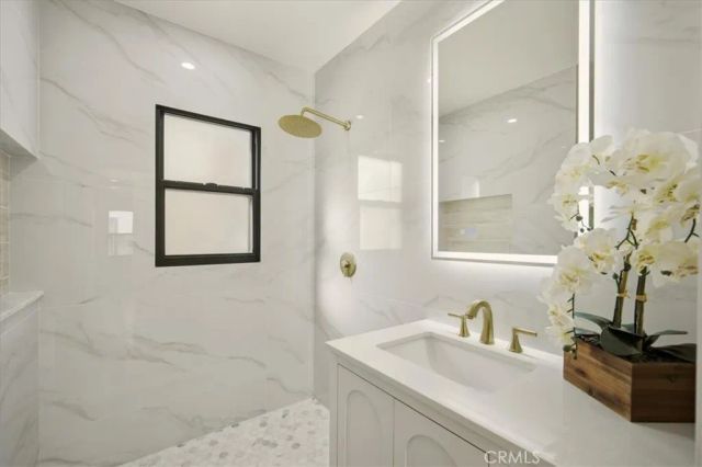 712 E H, Ontario, CA 91764