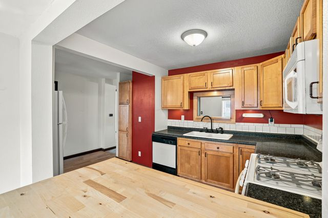 1322 Bundy Street, Des Moines, IA 50315