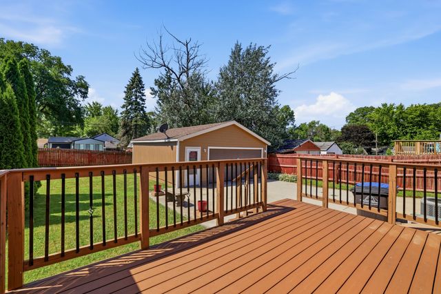1322 Bundy Street, Des Moines, IA 50315