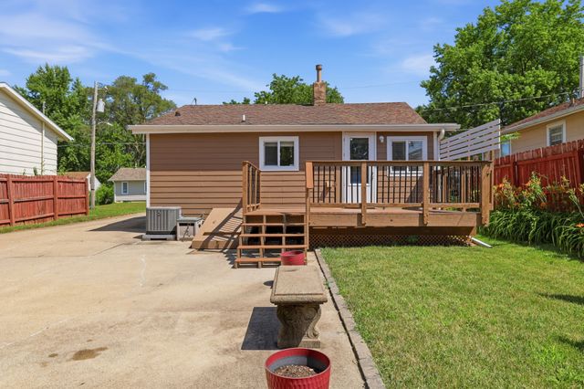 1322 Bundy Street, Des Moines, IA 50315