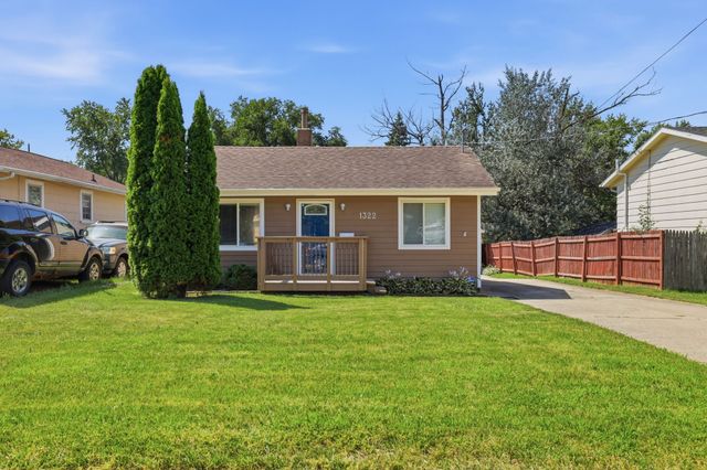 1322 Bundy Street, Des Moines, IA 50315