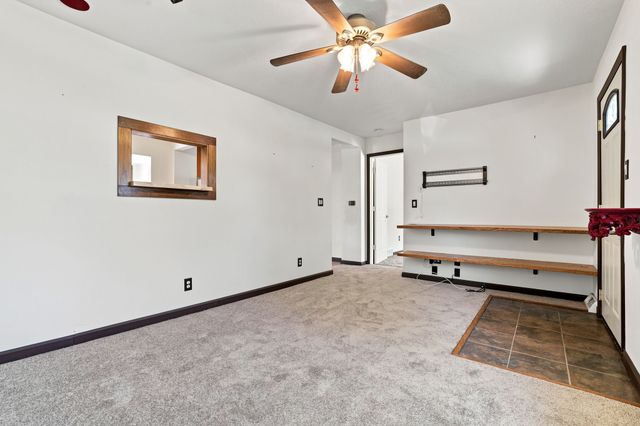 1322 Bundy Street, Des Moines, IA 50315