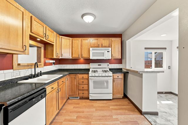 1322 Bundy Street, Des Moines, IA 50315
