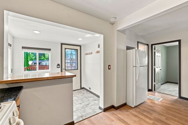 1322 Bundy Street, Des Moines, IA 50315