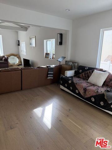 4342 Angeles Vista Boulevard, View Park, CA 90008