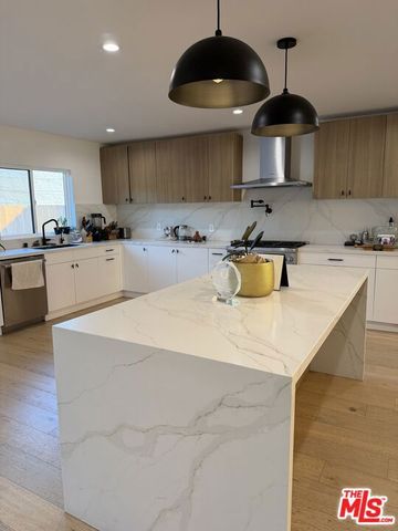 4342 Angeles Vista Boulevard, View Park, CA 90008
