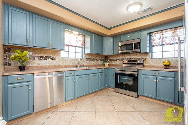 220 Mcdowell Street, Bronte, TX 76933