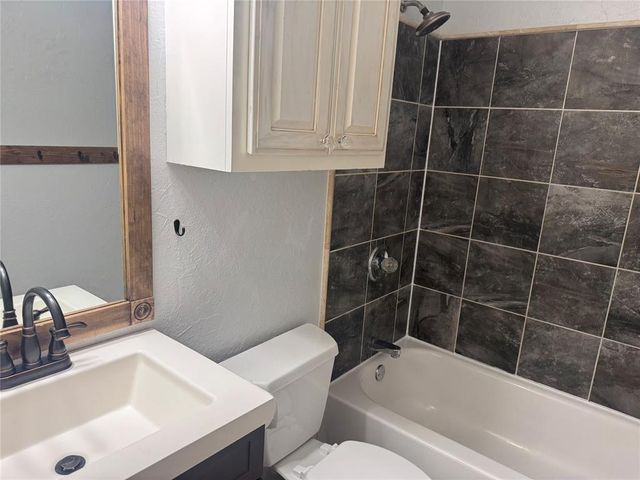1317 Lawton Avenue, Moore, OK 73160