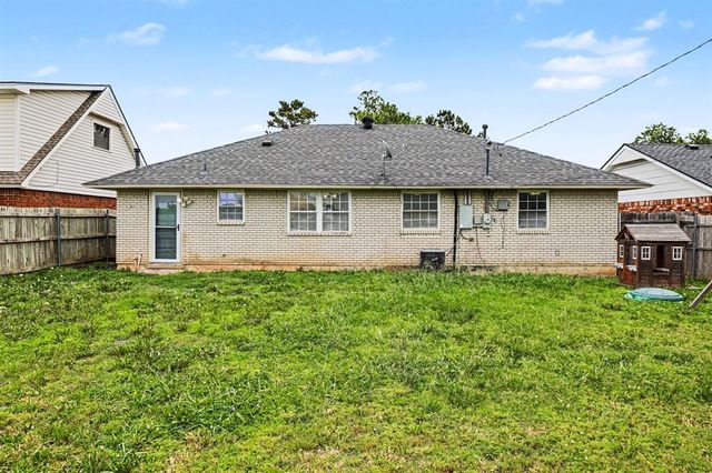 1317 Lawton Avenue, Moore, OK 73160