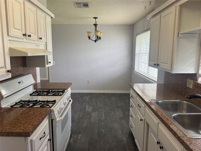 1317 Lawton Avenue, Moore, OK 73160