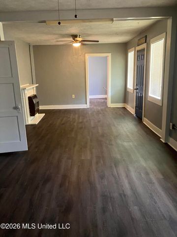 210 Donald Street, Jackson, MS 39216