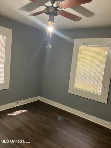 210 Donald Street, Jackson, MS 39216