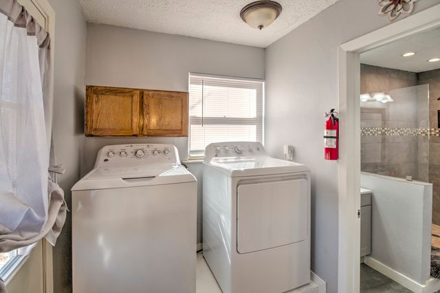 374 Hideaway Lane, Valley View, TX 76272